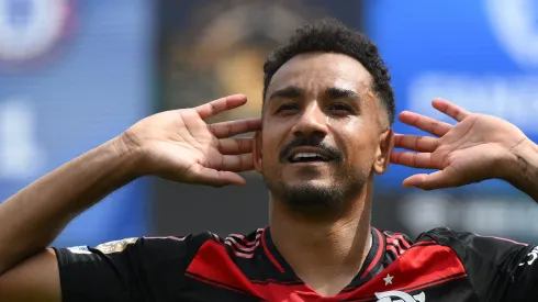 Danilo, camisa 13 do Fla, analisa decisão do Intercontinental.