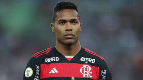 Alex Sandro crê que Brasil estará ao lado do Mengão em busca do bi mundial diante do PSG