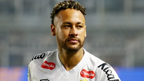 Neymar tem contrato até dezembro desde ano com o Santos – Foto: Mauricio De Souza/AGIF