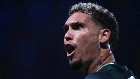 Ex-Palmeiras, Rafael Navarro interessa ao Santos para a temporada 2026