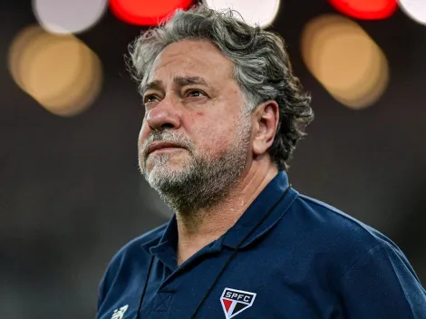 Oposição esquece afastamento e quer destituir Casares da presidência