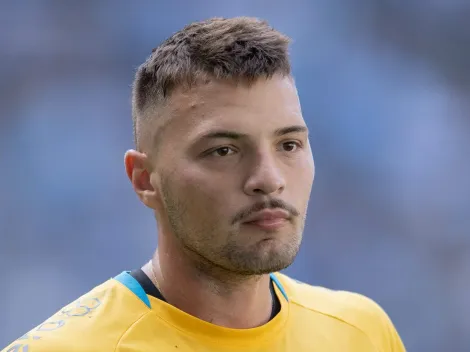 Proposta que ninguém esperava por Grando surge e trava renovação no Grêmio