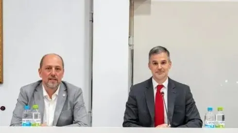 Os presidentes durante reunião no Internacional