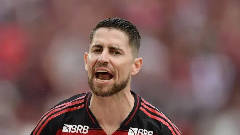 Jorginho durante partida do Fla no Maracanã.