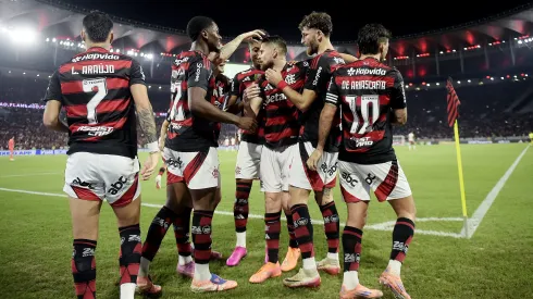 Jornal francês se rende ao Flamengo antes de decisão frente ao PSG.