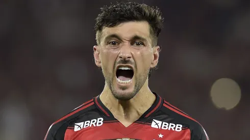 Giorgian De Arrascaeta novamente decidiu para o Flamengo (Photo by Dhavid Normando/Getty Images)