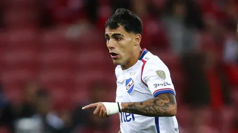 Lucas Villalba deixa futuro em aberto