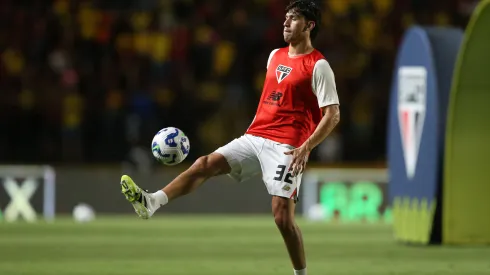 PE – RECIFE – 16/08/2025 – BRASILEIRO A 2025, SPORT X SAO PAULO – Ferraresi jogador do Sao Paulo durante a partida entre Sport e Sao Paulo na Ilha do Retiro em Recife (PE), pelo Campeonato Brasileiro da Serie A 2025. Foto: Marlon Costa/AGIF