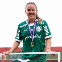 Andressinha alcança marca histórica pelo Palmeiras e recebe homenagem de Leila Pereira