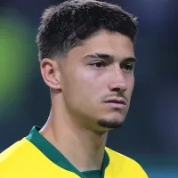 Palmeiras decide permanência de Emiliano Martínez e trava possível negociação envolvendo o volante