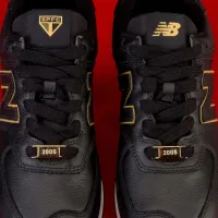 São Paulo e New Balance apresentam edição limitada de tênis em homenagem ao título mundial