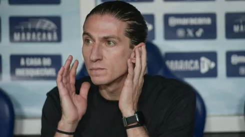 Filipe Luís deve renovar com o Flamengo em breve.