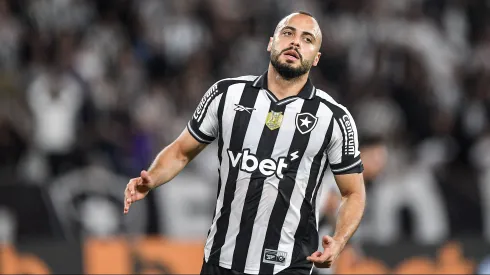 Arthur Cabral jogador do Botafogo durante partida contra o Bragantino no estadio Engenhao pelo campeonato Copa Do Brasil 2025. Foto: Thiago Ribeiro/AGIF