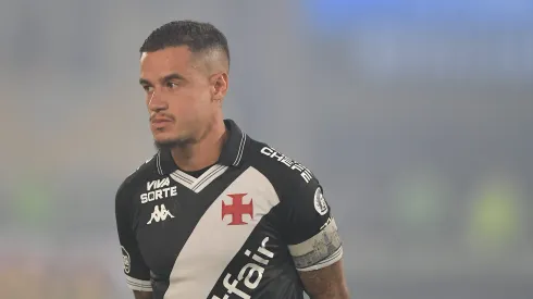 RJ – RIO DE JANEIRO – 11/12/2025 – COPA DO BRASIL 2025, VASCO X FLUMINENSE – Coutinho jogador do Vasco durante partida contra o Fluminense no estadio Maracana pelo campeonato Copa Do Brasil 2025. Foto: Thiago Ribeiro/AGIF