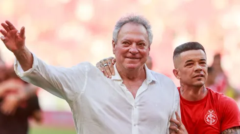 Abel e D'Ale após o Colorado garantir a permanência na Série A