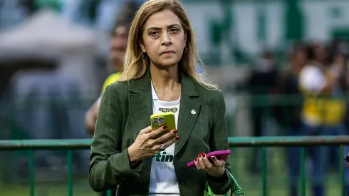 SP – BARUERI – 12/04/2025 – BRASILEIRO A 2025, PALMEIRAS X CORINTHIANS – Leila Pereira presidente do Palmeiras antes da partida contra o Corinthians no estadio Arena Barueri pelo campeonato Brasileiro A 2025. Foto: Fabio Giannelli/AGIF