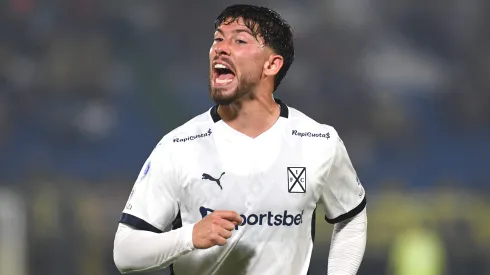 Felipe Loyola recebeu oferta do Santos.