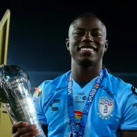 Marino Hinestroza e Vitinho estão na mira do Santos