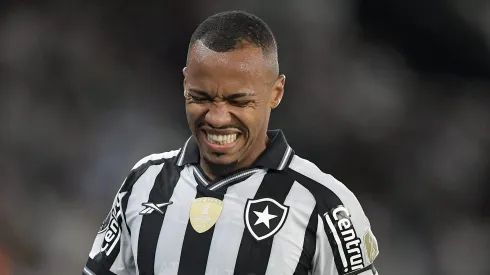 Marlon Freitas em partida pelo Botafogo – Foto: Thiago Ribeiro/AGIF