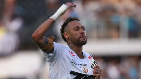 Mesmo sem títulos, Neymar teve um bom fim de temporada no Santos Foto: Mauricio De Souza/AGIF
