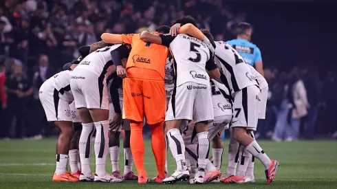 Jogadores do Corinthians durante em campo para partida contra o Vasco no estadio Arena Corinthians pelo campeonato Copa Do Brasil 2025. Foto: Fabio Giannelli/AGIF