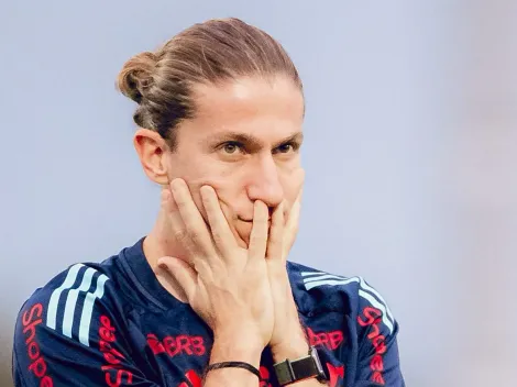 Filipe Luís visita CT do Atlético de Madrid em meio a férias do Flamengo