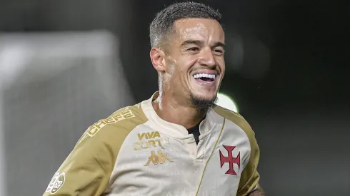 Philippe Coutinho comanda o meio-campo vascaíno na Copa do Brasil
