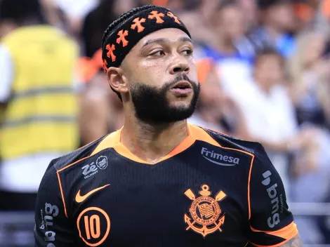 Memphis Depay não deve ser substituído na final da Copa do Brasil