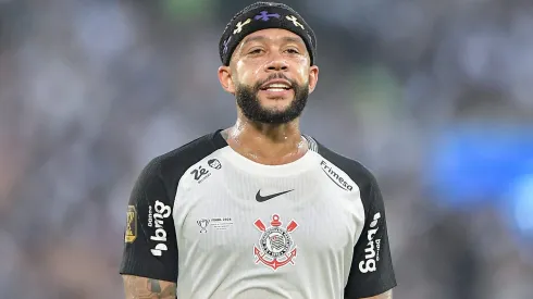 Memphis e companhia criaram pouco nos primeiros minutos no Maracanã