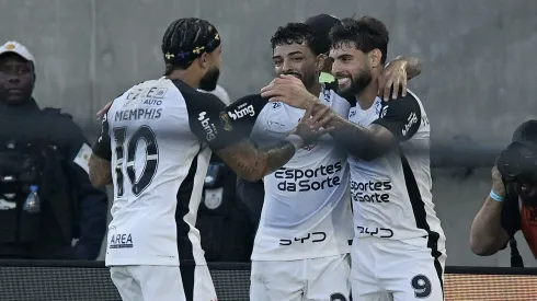 RJ – RIO DE JANEIRO – 21/12/2025 – COPA DO BRASIL 2025, VASCO X CORINTHIANS – Yuri Alberto jogador do Corinthians comemora seu gol durante partida contra o Vasco no estadio Maracana pelo campeonato Copa Do Brasil 2025. Foto: Alexandre Loureiro/AGIF