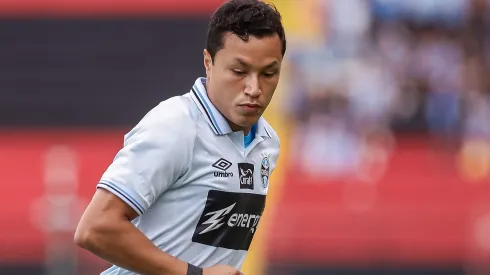 Marlon renovou com o Grêmio.