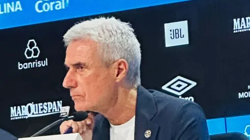 Luís Castro em apresentação no Imortal. Foto: Bolavip Brasil/Better Collective.