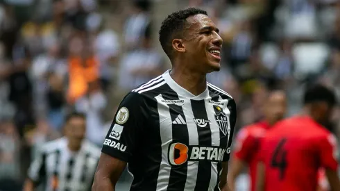 Atacante tem o futuro incerto – Foto: Fernando Moreno/AGIF.