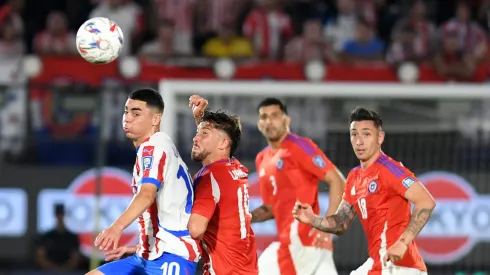 Felipe Loyola, volante chileno do Independiente – Foto: Christian Alvarenga/Getty Images