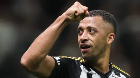 Vitor Hugo convenceu Sampaoli e foi comprado do Bahia para assinar em definitivo até 2027