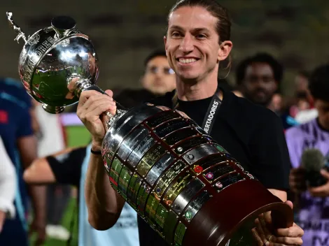 Filipe Luís é superado por Abel Ferreira em ranking internacional