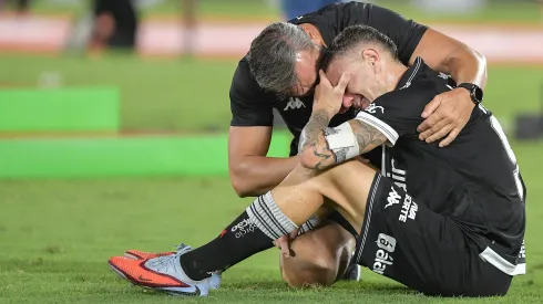 Vegetti jogador do Vasco lamenta derrota ao final da partida contra o Corinthians. Foto: Thiago Ribeiro/AGIF