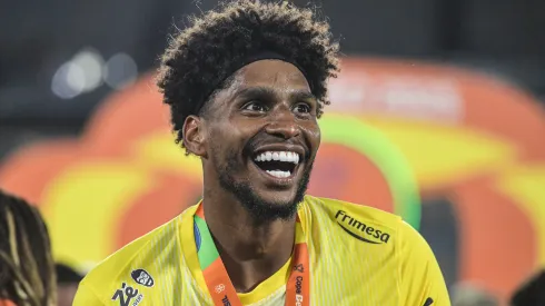 Hugo Souza foi eleito o melhor goleiro da Copa do Brasil – Foto: Thiago Ribeiro/AGIF