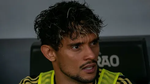 Scarpa durante partida do Galo no Mineirão.