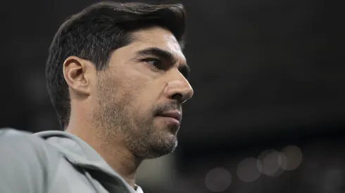 Abel Ferreira, técnico do Palmeiras, durante partida contra o Botafogo no estadio Engenhao pelo campeonato Brasileiro A 2024. Foto: Jorge Rodrigues/AGIF