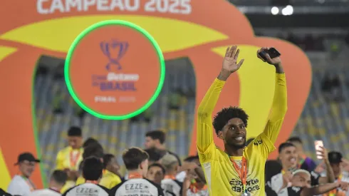 Corinthians surpreende elenco e divide quase metade da premiação da Copa do Brasil — Foto Thiago RibeiroAGIF