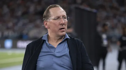 John Textor, mandatário do Botafogo, durante partida do Botafogo no Nilton Santos