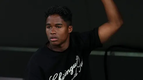 Endrick do Real Madrid no Estádio Santiago Bernabéu durante partida da equipe