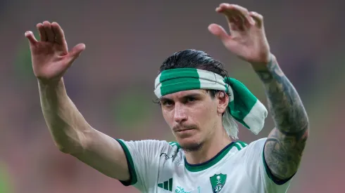 Roger Ibañez não deve chegar agora ao Palmeiras.