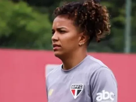 Goleira Carlinha segue no São Paulo por mais uma temporada