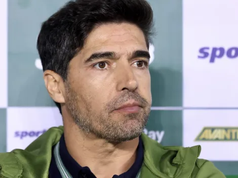 Abel Ferreira veta saída de Emiliano Martínez do Palmeiras