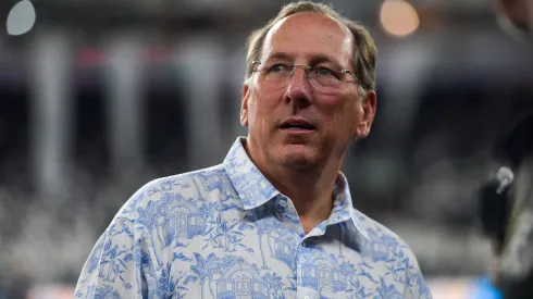 John Textor CEO do Botafogo durante partida contra o Corinthians no estadio Engenhao pelo campeonato Brasileiro A 2025. Foto: Thiago Ribeiro/AGIF