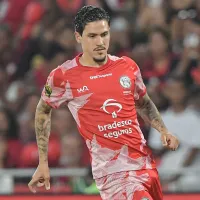 Com passe de Maestro Júnior, Pedro faz golaço de bicicleta durante Jogo das Estrelas