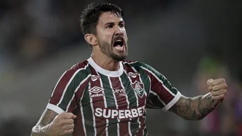 RJ – RIO DE JANEIRO – 14/12/2025 – COPA DO BRASIL 2025, FLUMINENSE X VASCO – Everaldo jogador do Fluminense comemora gol contra do Vasco durante partida contra o Vasco no estadio Maracana pelo campeonato Copa Do Brasil 2025. Foto: Alexandre Loureiro/AGIF