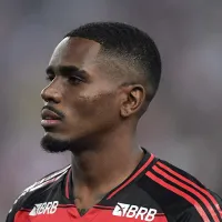 Torcida do Grêmio repercute sinal verde de Evertton Araújo, do Flamengo, e Luís Castro é informado